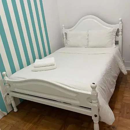 Nautic M1 R2 - Classy & Cozy Double With Shared Bathroom In Marques Pombal リスボン